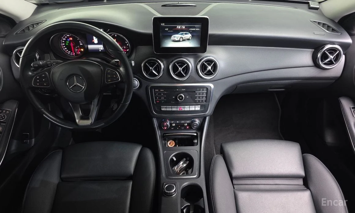 Mercedes-Benz GLA 220  - изображение 7