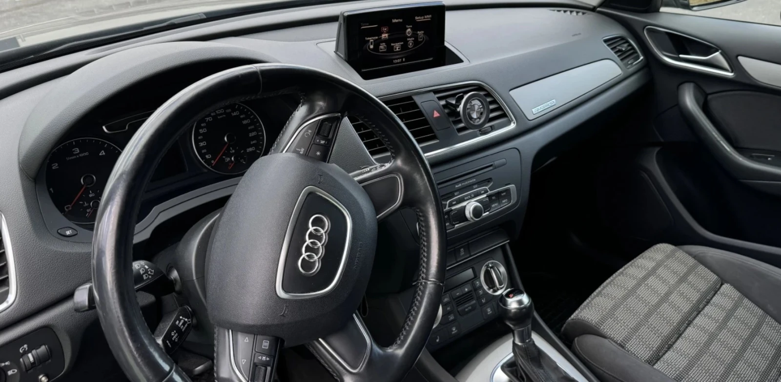 Audi Q3 2.0 TDI QUATTRO, снимка 9 - Автомобили и джипове - 54263612