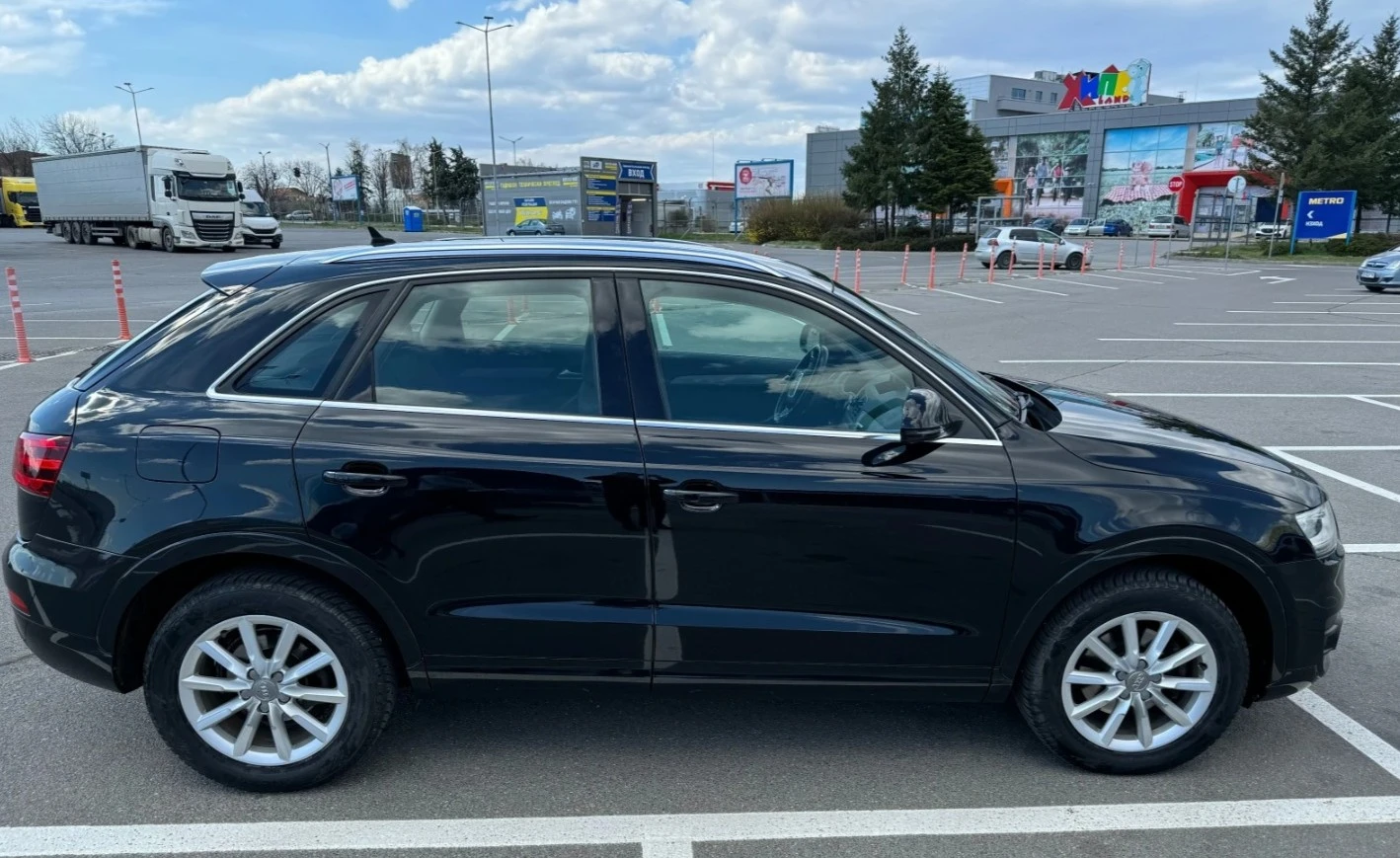 Audi Q3 2.0 TDI QUATTRO, снимка 3 - Автомобили и джипове - 54263612