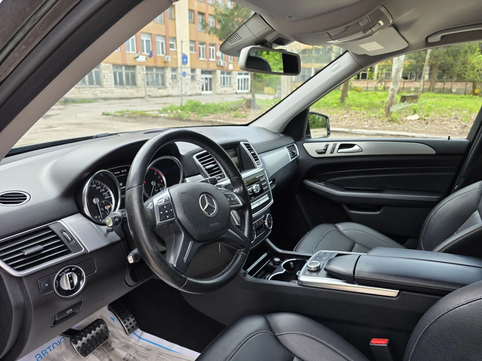 Mercedes-Benz ML 350 3, 0CDI-258kc BLUETEC  4MATIC, снимка 10 - Автомобили и джипове - 54386328