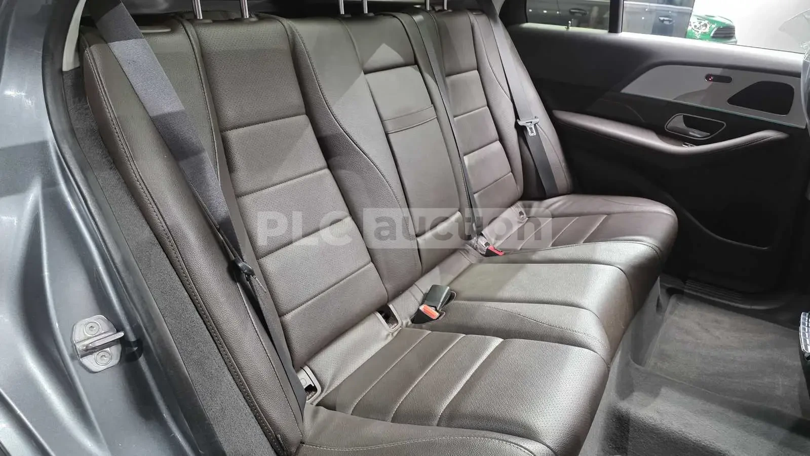 Mercedes-Benz GLE 300 d 4MATIC| КАМЕРА| ПОДГРЕВ| ПАНОРАМА| ВКЛ.ТЕХНОТЕСТ, снимка 14 - Автомобили и джипове - 54945746