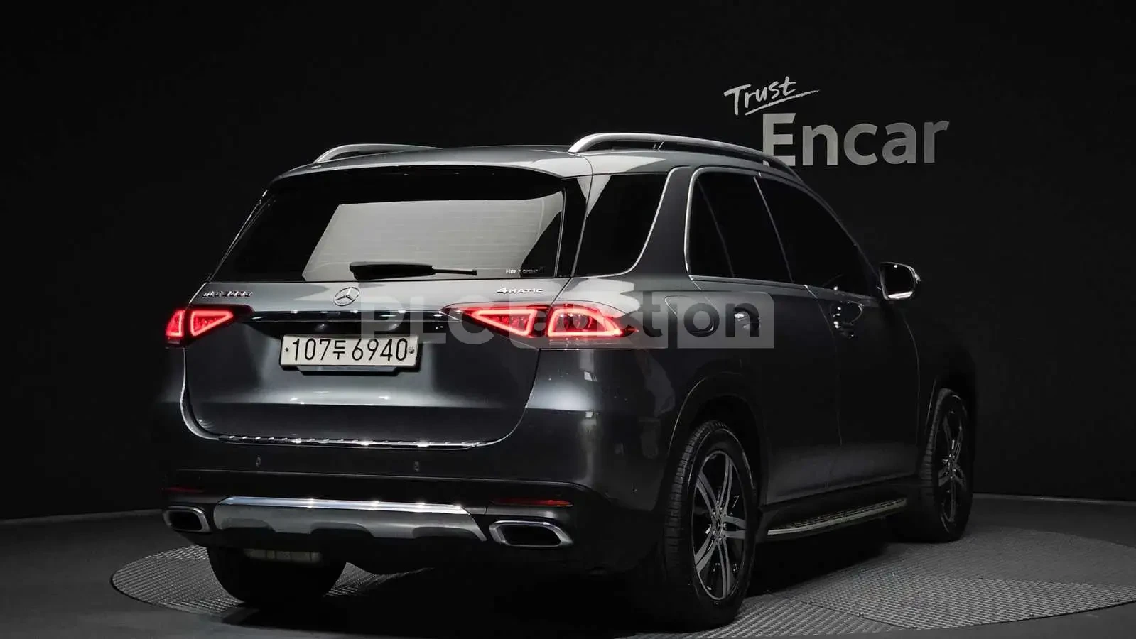 Mercedes-Benz GLE 300 d 4MATIC| КАМЕРА| ПОДГРЕВ| ПАНОРАМА| ВКЛ.ТЕХНОТЕСТ, снимка 2 - Автомобили и джипове - 54945746