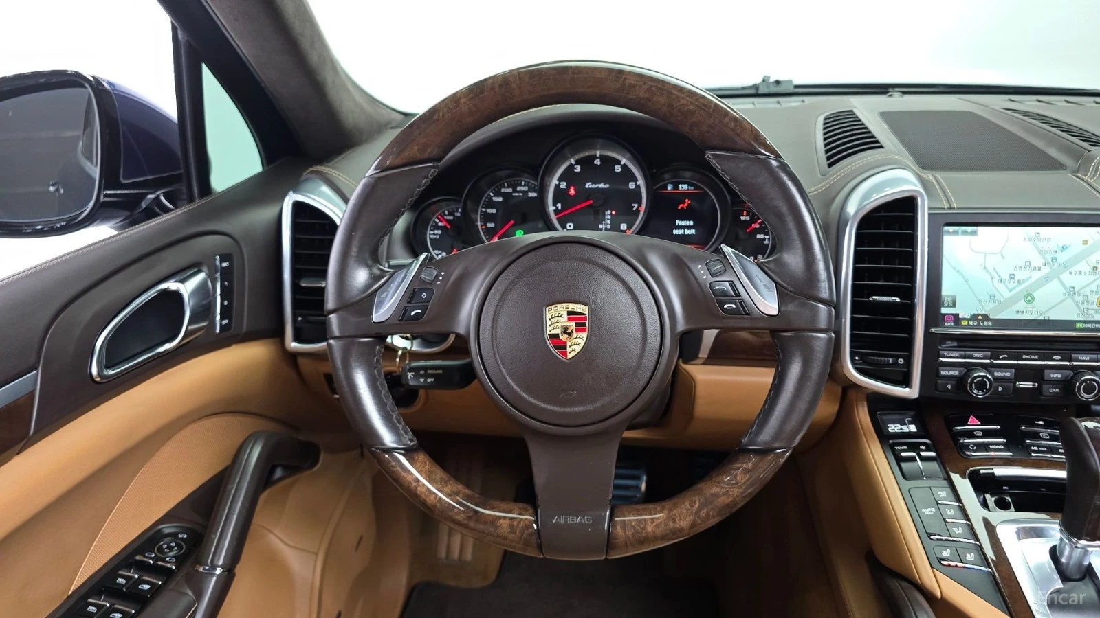 Porsche Cayenne 4.8 Turbo* КОЖА* ОБДУХВ* НАВИ* ПАНО, снимка 11 - Автомобили и джипове - 55491690