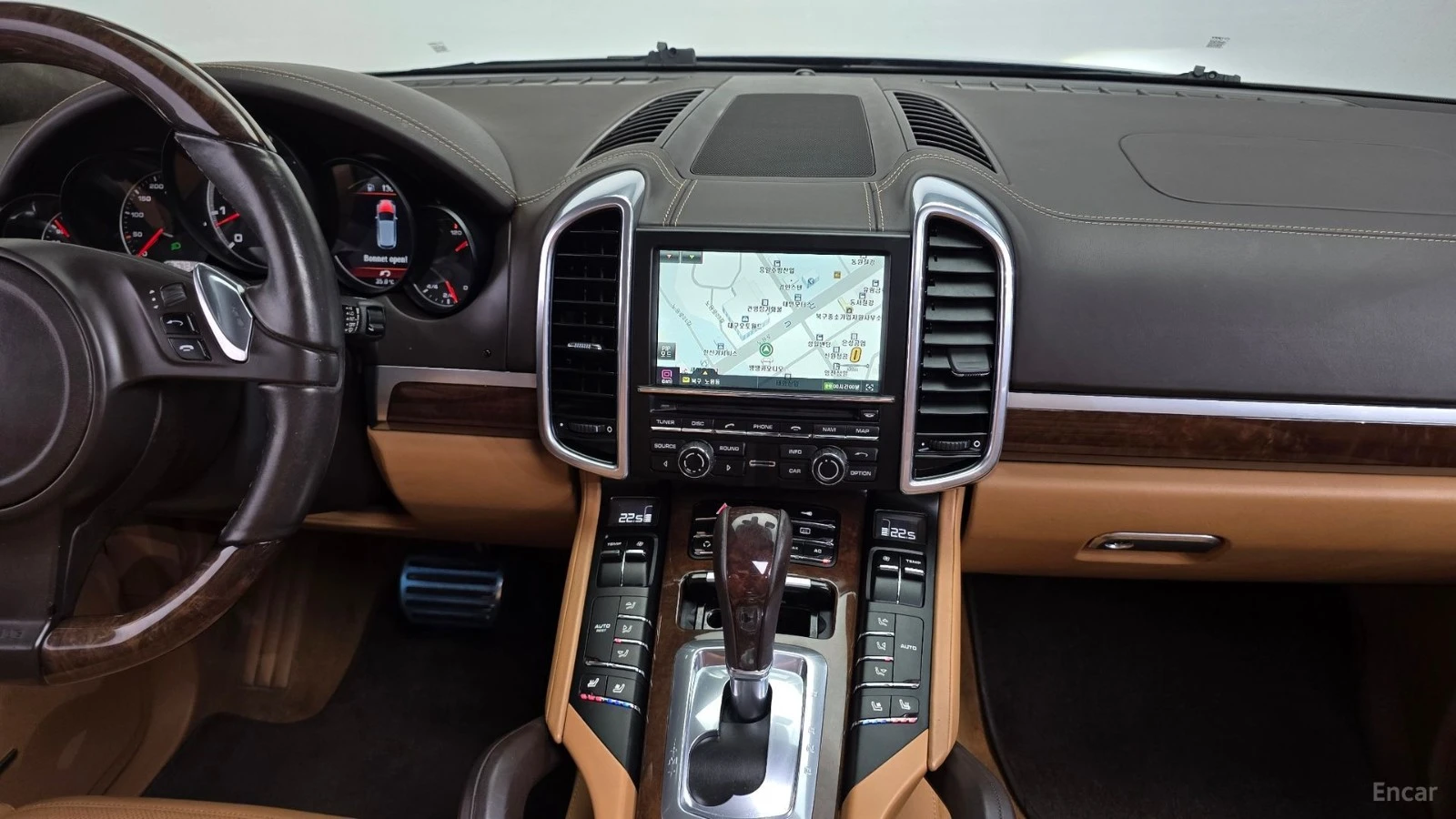 Porsche Cayenne 4.8 Turbo* КОЖА* ОБДУХВ* НАВИ* ПАНО, снимка 15 - Автомобили и джипове - 55491690