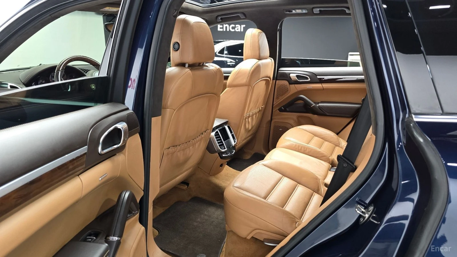 Porsche Cayenne 4.8 Turbo* КОЖА* ОБДУХВ* НАВИ* ПАНО, снимка 10 - Автомобили и джипове - 55491690