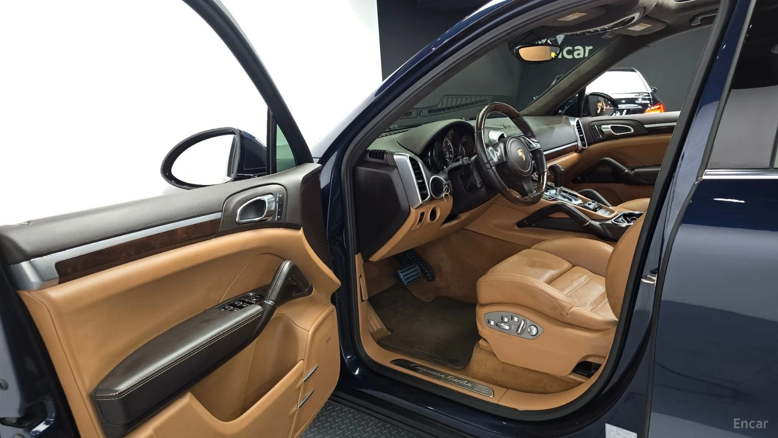 Porsche Cayenne 4.8 Turbo* КОЖА* ОБДУХВ* НАВИ* ПАНО, снимка 9 - Автомобили и джипове - 55491690