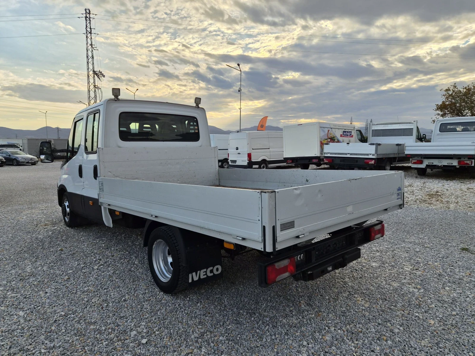 Iveco Daily 35c17 * 7 ������ * ������� * ����� * �� 3.5 ���� | Mobile.bg � ����������� 3