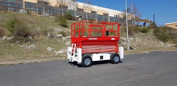 Автовишка Друга марка JLG 330CRT  4x4, снимка 2 - Индустриална техника - 49314621