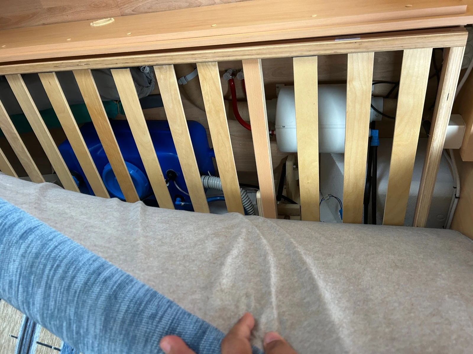  Beyerland | Mobile.bg   13