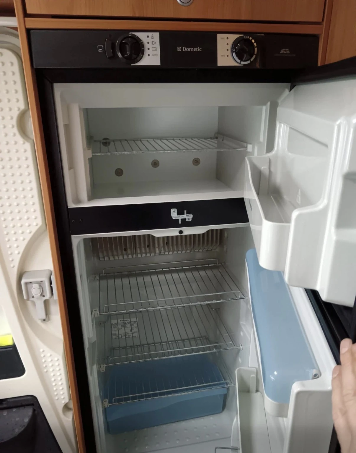 ������ Dethleffs Advantage  | Mobile.bg � ����������� 12