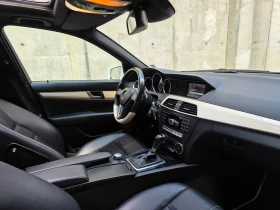 Mercedes-Benz C 350 AMG 4Matic 7G Tronic+ , снимка 9