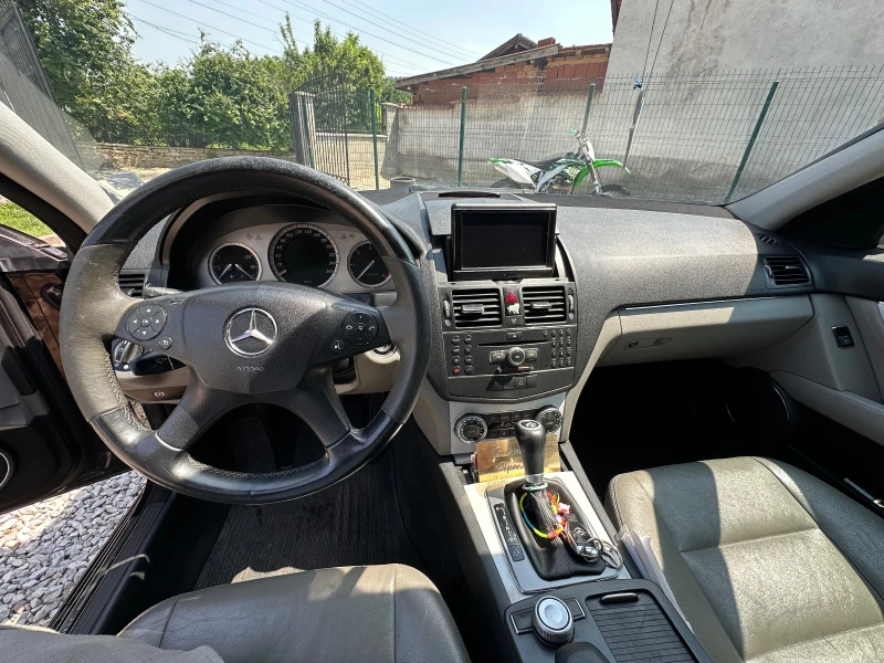 Mercedes-Benz C 220 C220, снимка 10 - Автомобили и джипове - 52940167