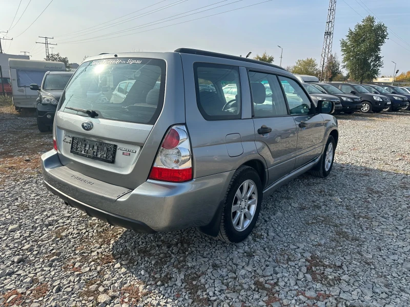 Subaru Forester 2.0R-AUTOMAT-SWISS-БЕЗ-РЪЖДИ-КАТО НОВ ОТДОЛУ!, снимка 4 - Автомобили и джипове - 47762588