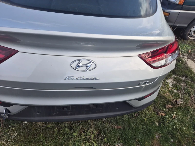 Hyundai I30 1.6, снимка 7 - Автомобили и джипове - 48377354