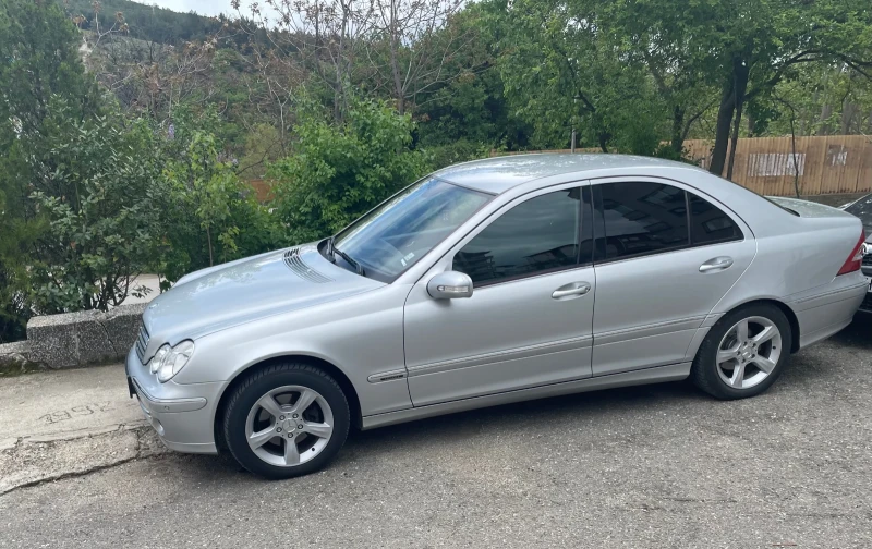 Mercedes-Benz C 180 1.8 Компресор Бензин/Газ, снимка 1 - Автомобили и джипове - 48884371