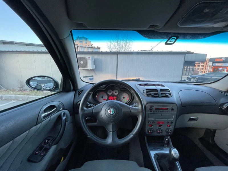 Alfa Romeo 147 1.6 Twin Spark, снимка 8 - Автомобили и джипове - 49570564