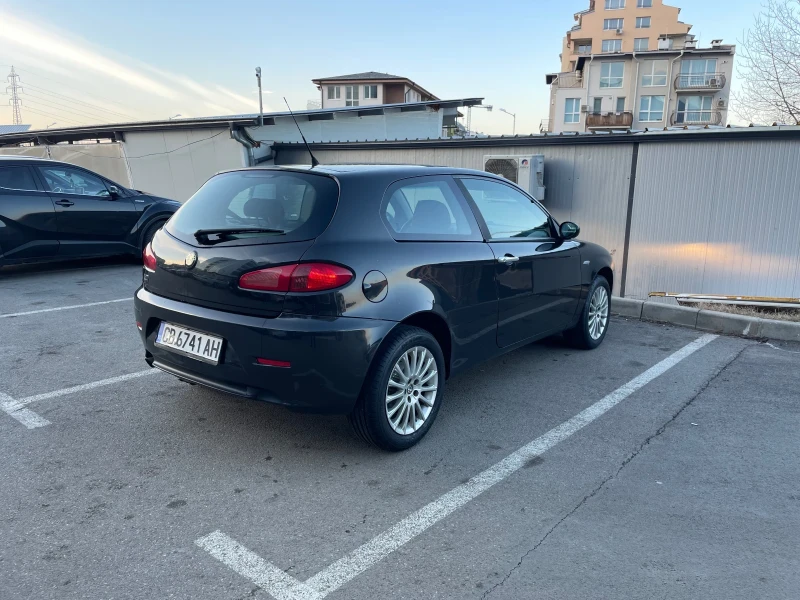 Alfa Romeo 147 1.6 Twin Spark, снимка 5 - Автомобили и джипове - 49570564