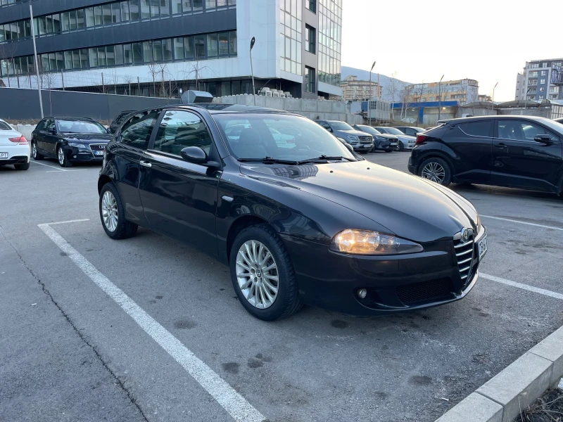 Alfa Romeo 147 1.6 Twin Spark, снимка 4 - Автомобили и джипове - 49570564