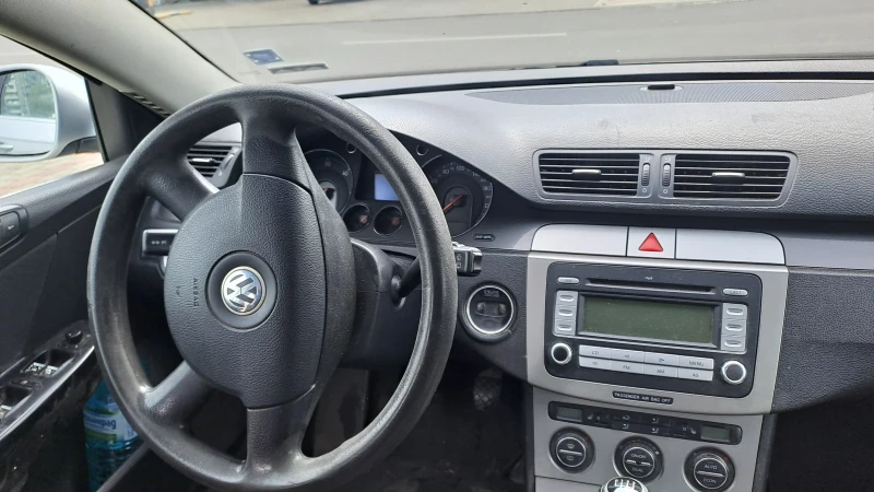 VW Passat 6, снимка 13 - Автомобили и джипове - 51484169