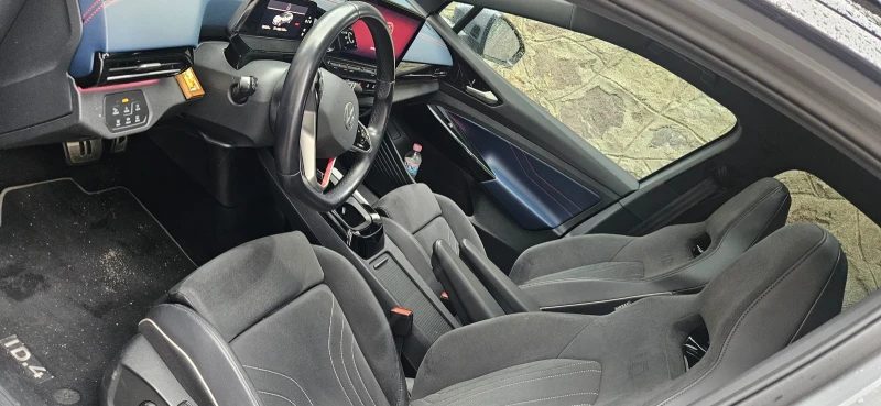 VW ID.4 GTX Sport+ , снимка 7 - Автомобили и джипове - 52268443