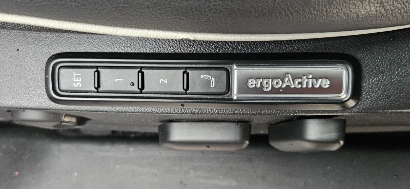 VW ID.4 GTX Sport+ , снимка 9 - Автомобили и джипове - 52268443