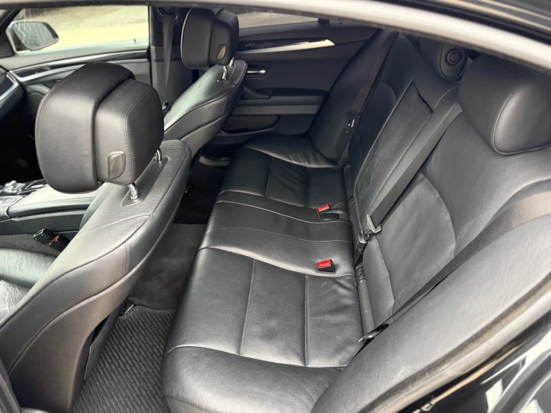 BMW 530, снимка 13 - Автомобили и джипове - 52788281