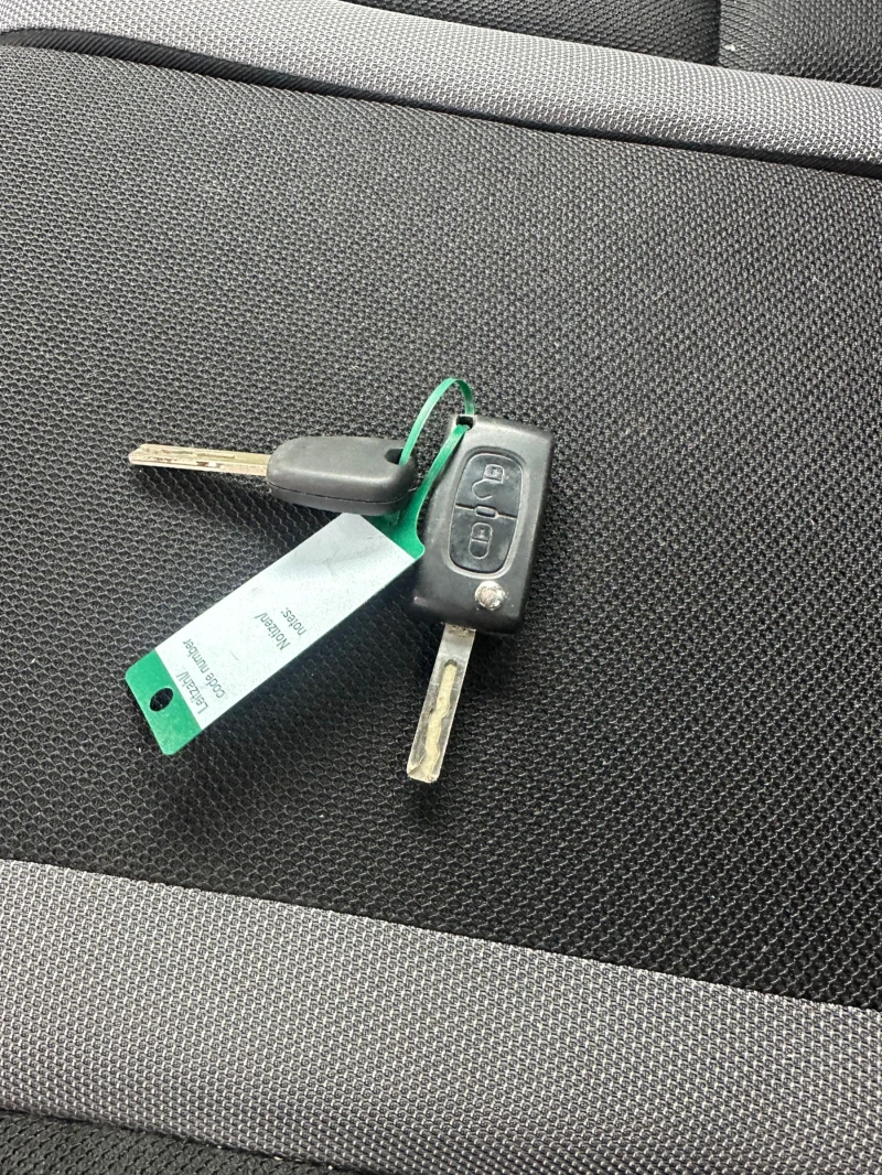 Peugeot 207 207 1.6 hdi, снимка 13 - Автомобили и джипове - 52876916