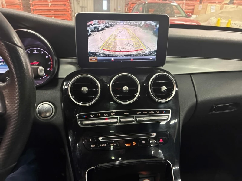 Mercedes-Benz C 300 2015 4MATIC * ПРЕДСТАВИТЕЛСТВО НА TOYOTA * , снимка 10 - Автомобили и джипове - 53281986