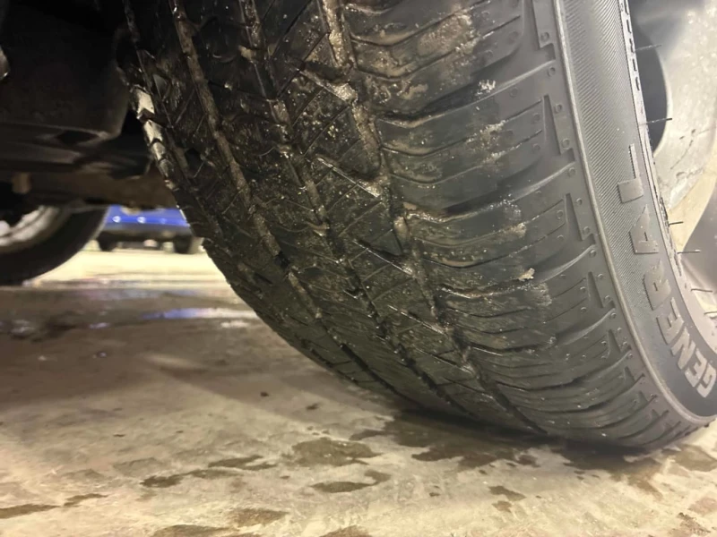 Mercedes-Benz C 300 2015 4MATIC * ПРЕДСТАВИТЕЛСТВО НА TOYOTA * , снимка 13 - Автомобили и джипове - 53281986