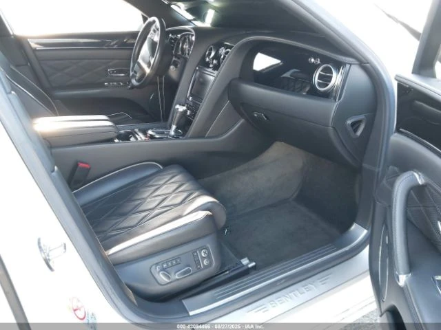 Bentley Flying Spur V8 - изображение 5