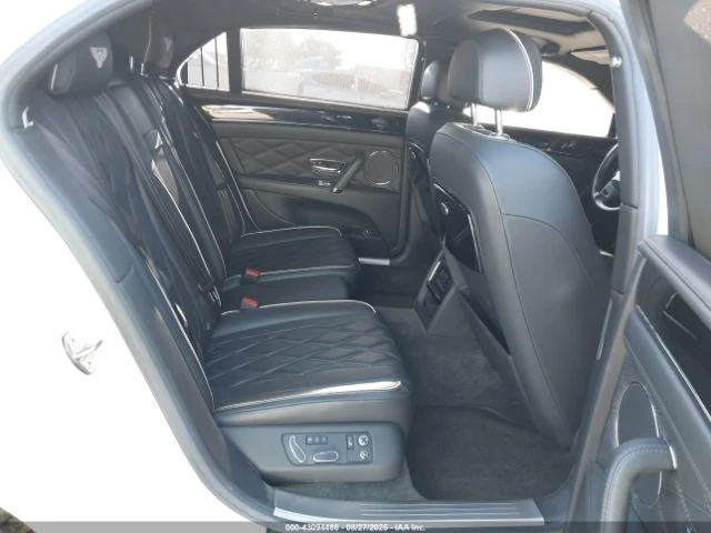 Bentley Flying Spur V8 - изображение 8