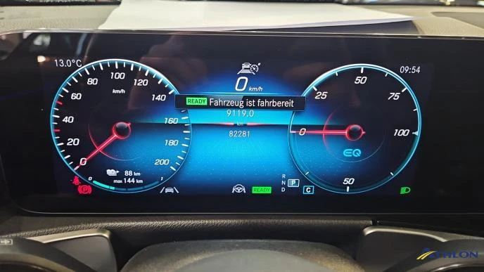 Mercedes-Benz EQB 250 progressive, снимка 8 - Автомобили и джипове - 54041149