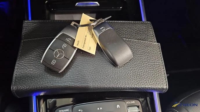 Mercedes-Benz EQB 250 progressive, снимка 13 - Автомобили и джипове - 54041149