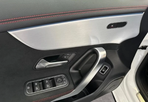 Mercedes-Benz CLA 35 AMG 4Matic = Premium = Гаранция, снимка 5 - Автомобили и джипове - 55172421