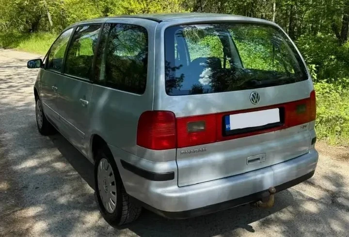 VW Sharan 1.9Tdi, снимка 6 - Автомобили и джипове - 55432542