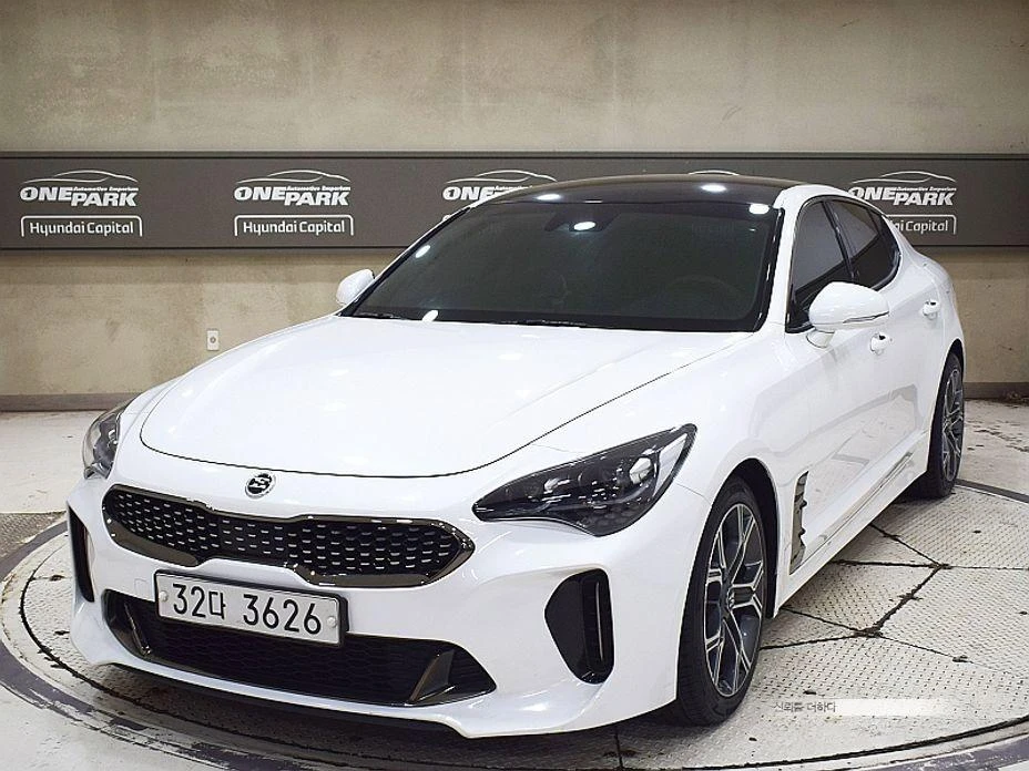 Kia Stinger 2.0 Turbo 2WD * НАЙ-ДОБРА ЦЕНА В БЪЛГАРИЯ* , снимка 1