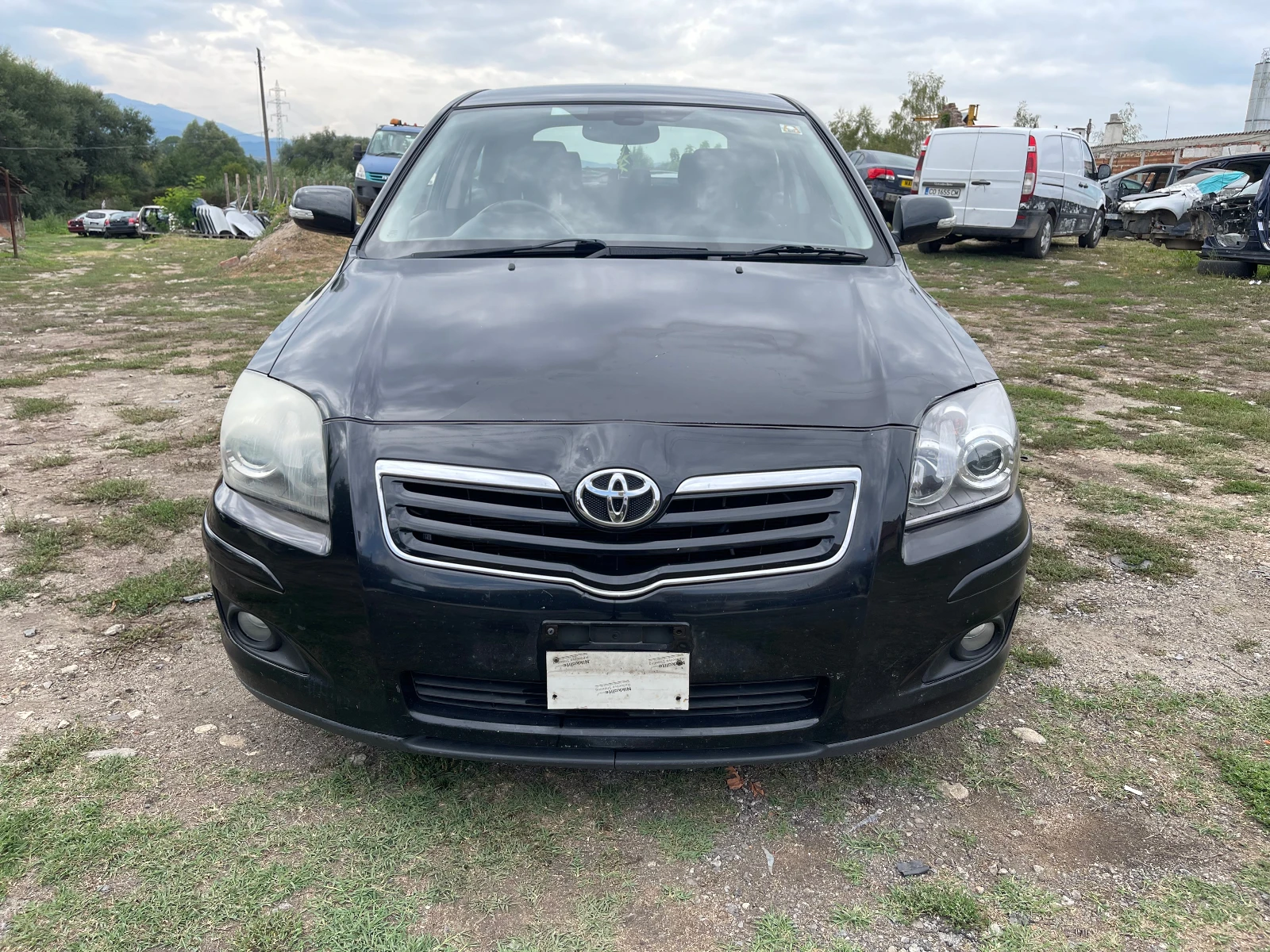 Toyota Avensis Toyota Avensis 2.2 D-4d 150к.с НА ЧАСТИ - изображение 3