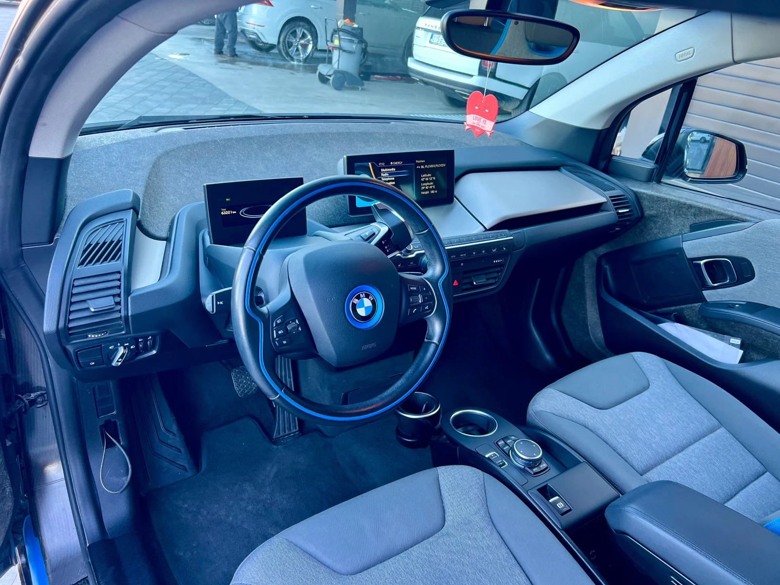 BMW i3 62000км* 60АH - изображение 9