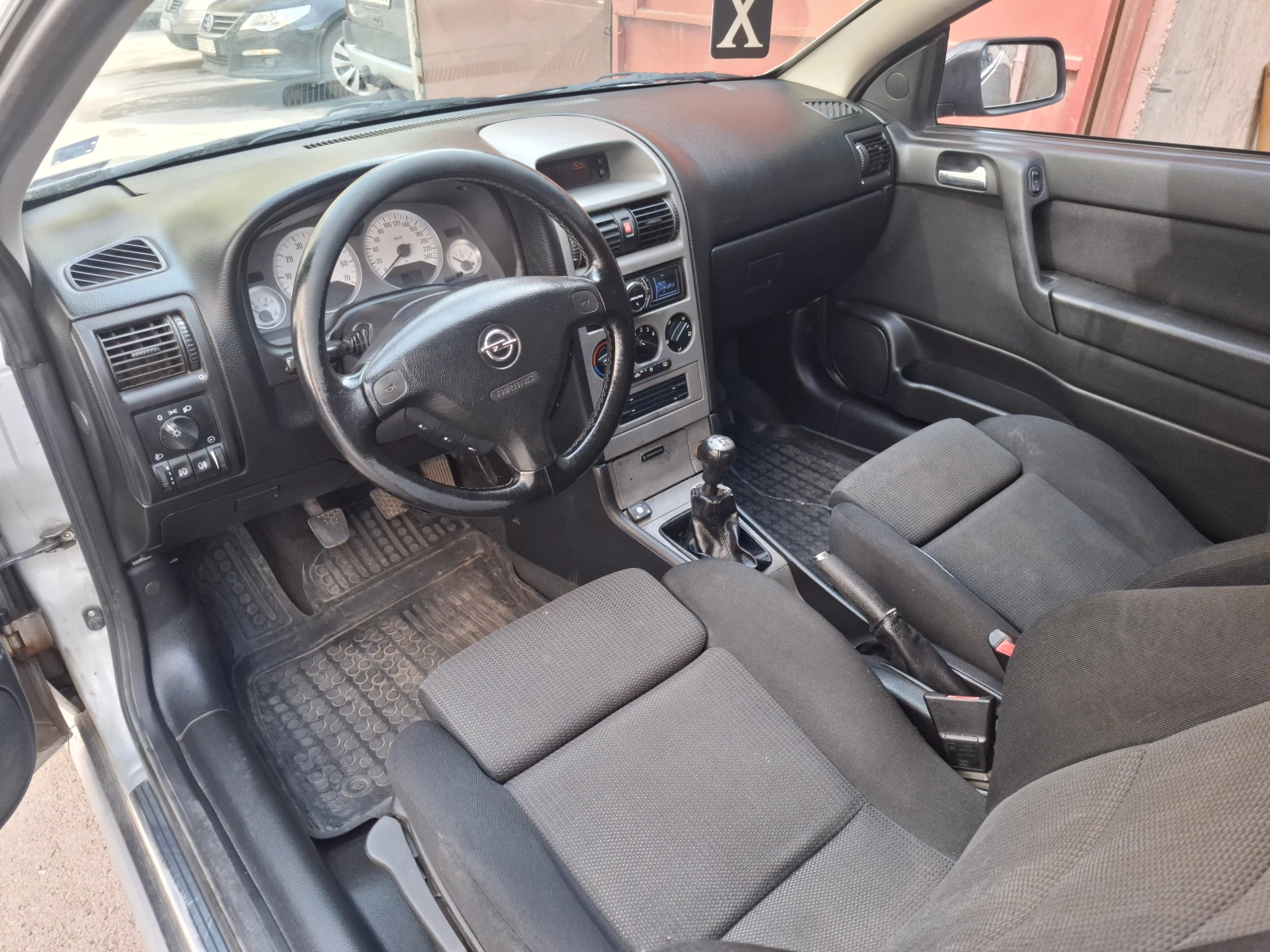 Opel Astra Bertone - изображение 5