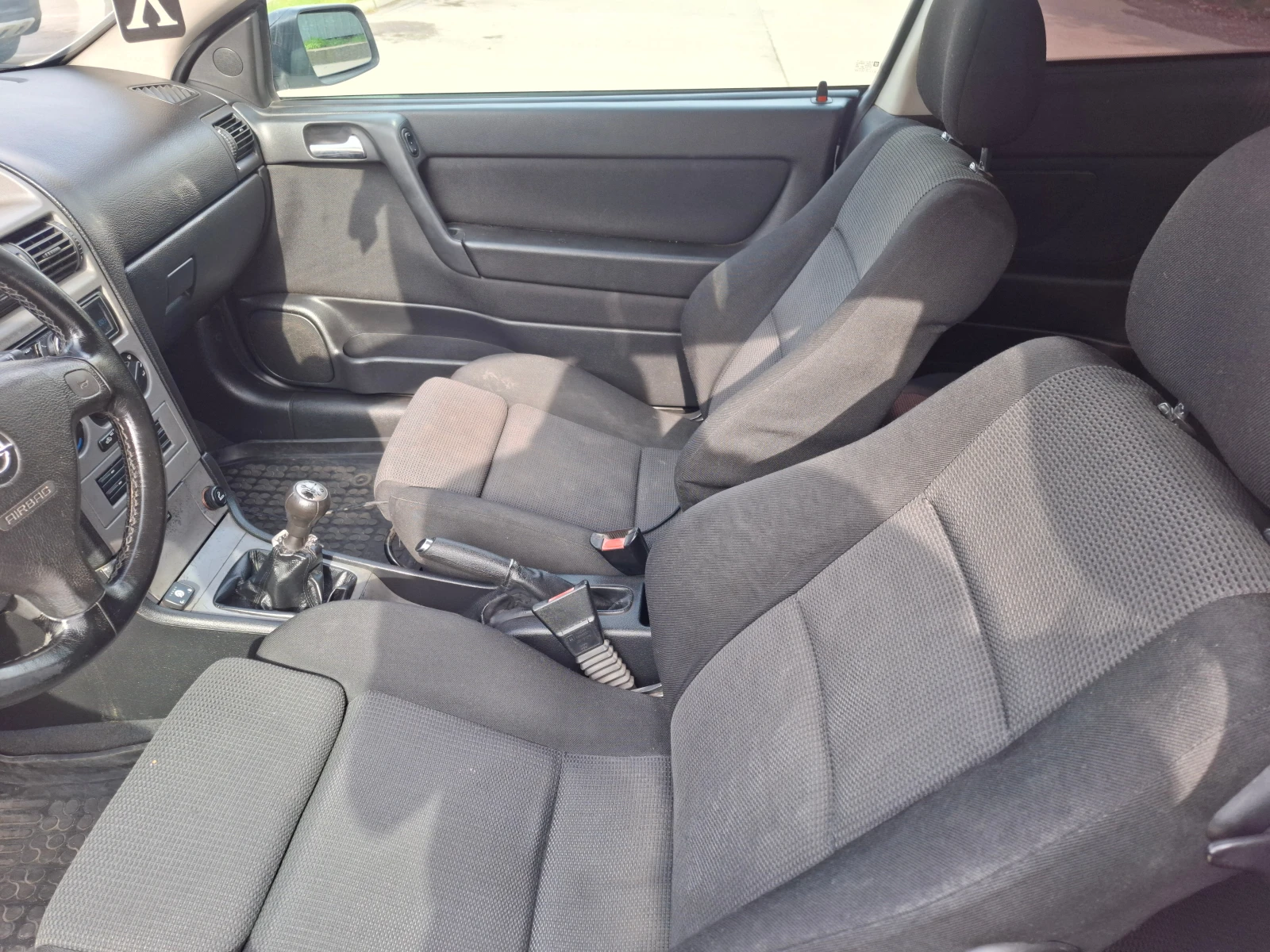Opel Astra Bertone - изображение 7
