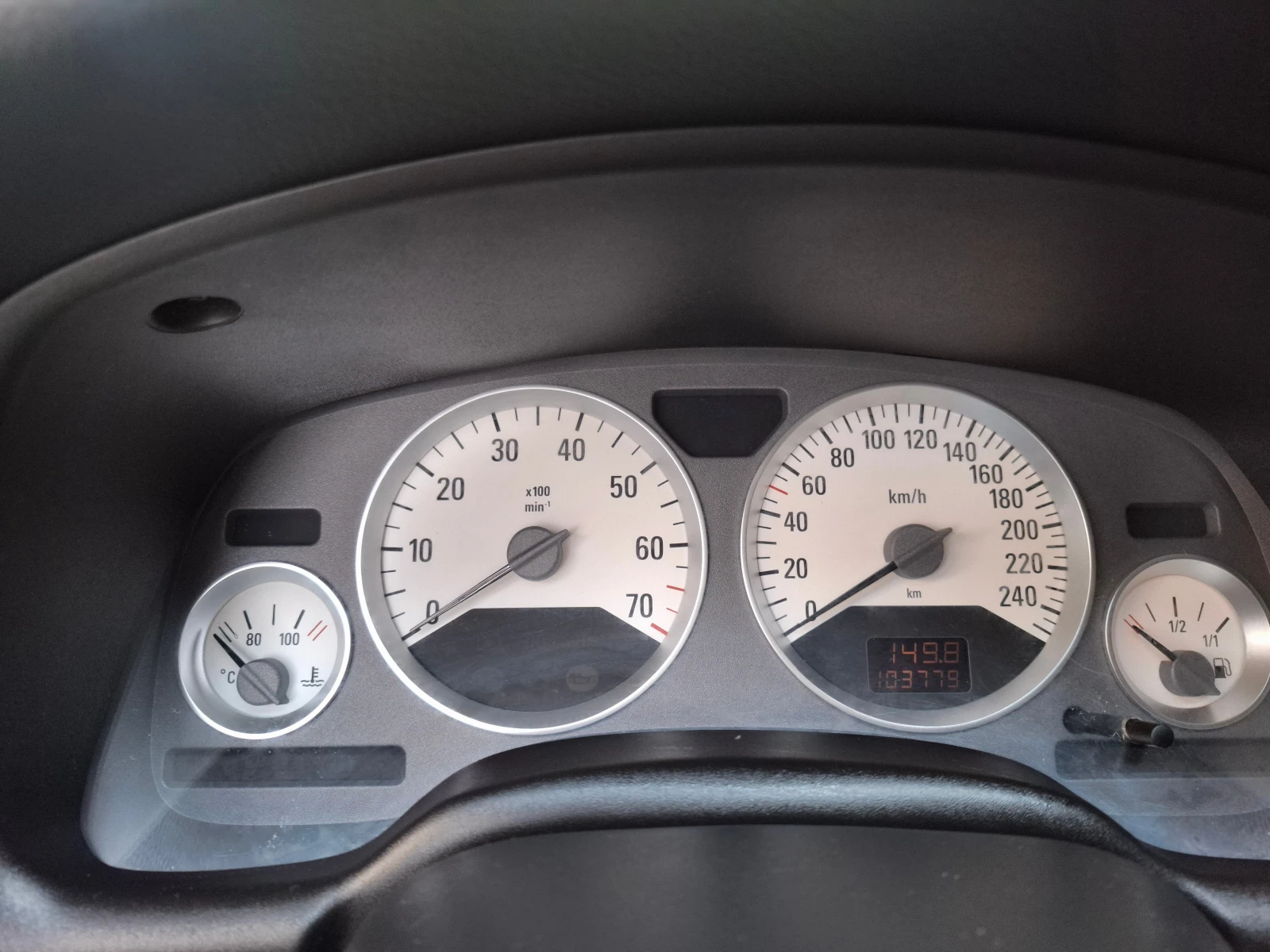 Opel Astra Bertone - изображение 8