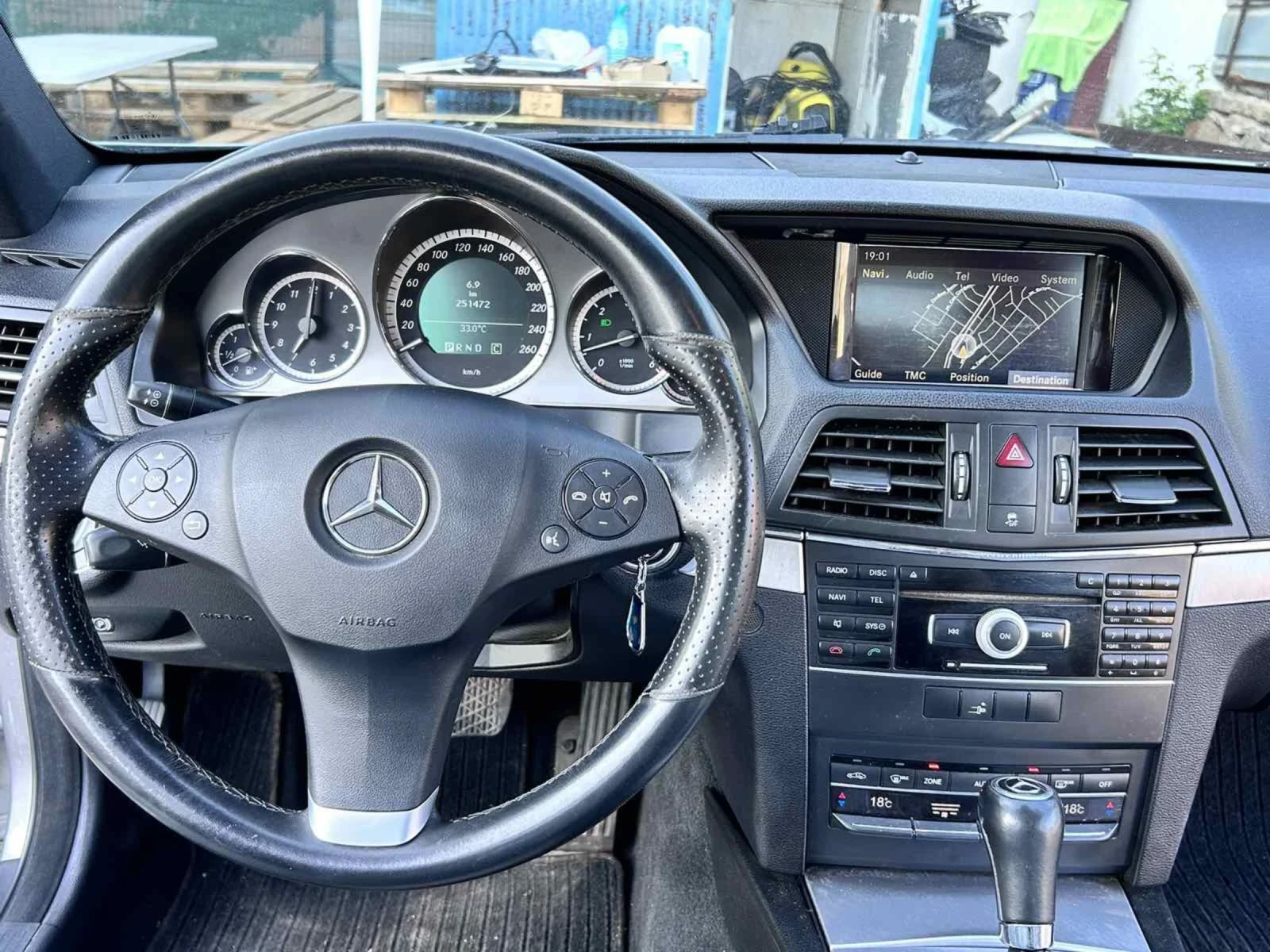 Mercedes-Benz E 350  - изображение 9