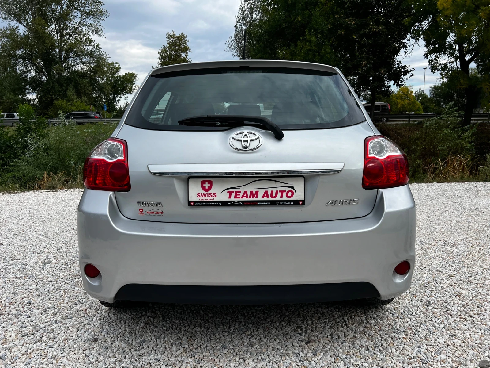 Toyota Auris 1.6i 169000km 6-speed EURO5 - изображение 4