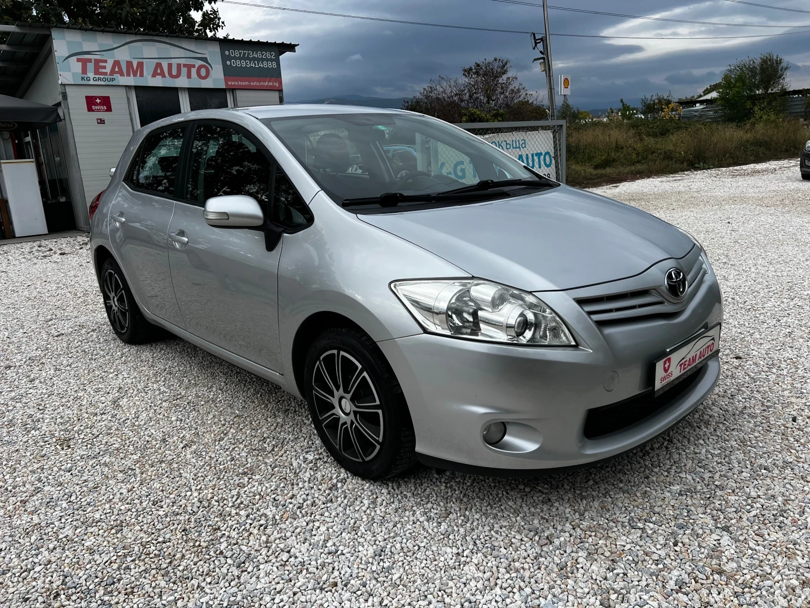 Toyota Auris 1.6i 169000km 6-speed EURO5 - изображение 3