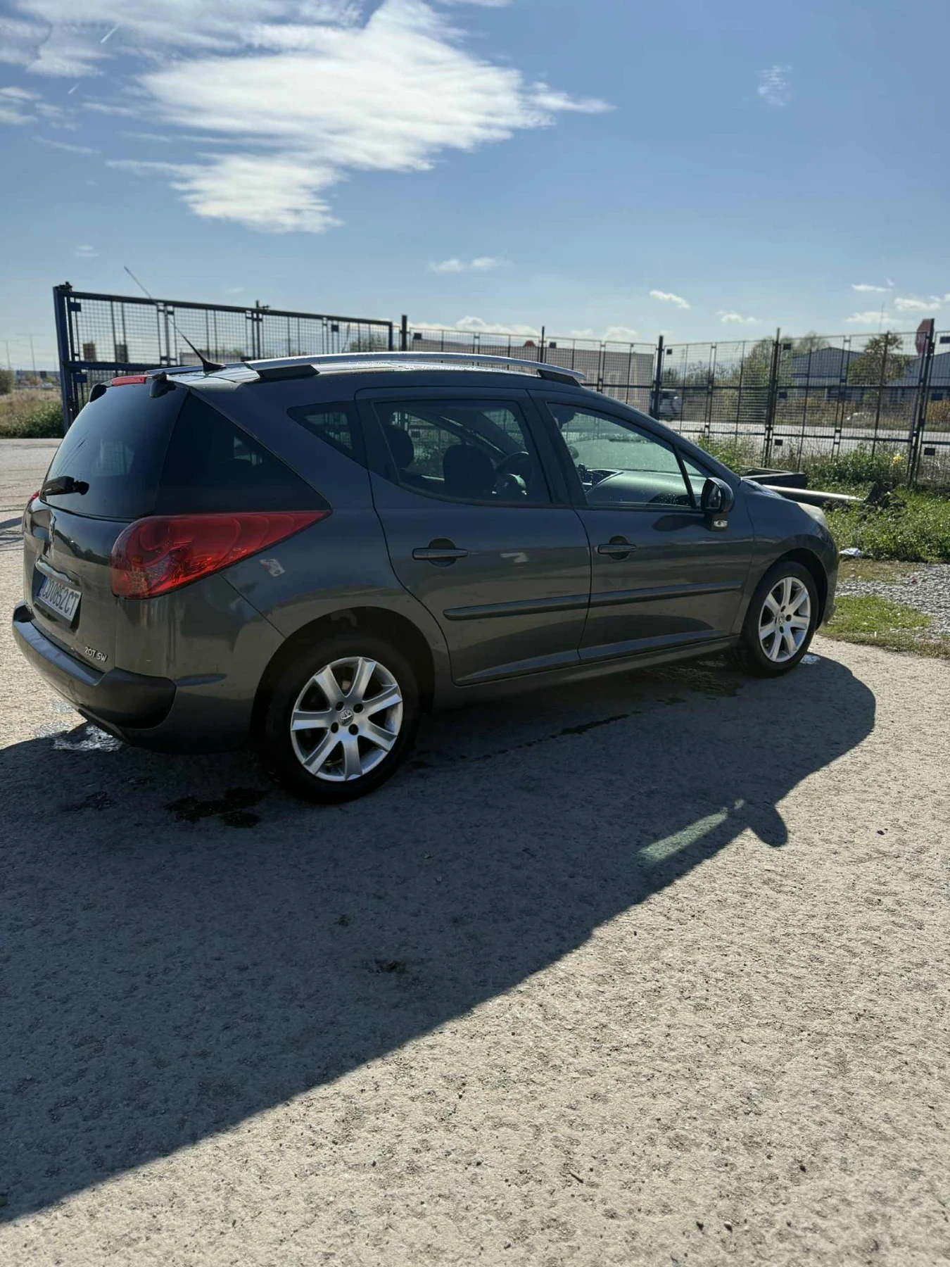 Peugeot 207 1.6 SW - изображение 6