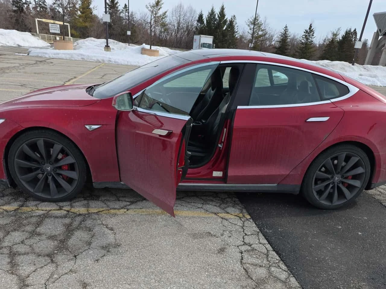 Tesla Model S * P85D * ПОДГРЕВ* KEYLESS* , снимка 2 - Автомобили и джипове - 53753066