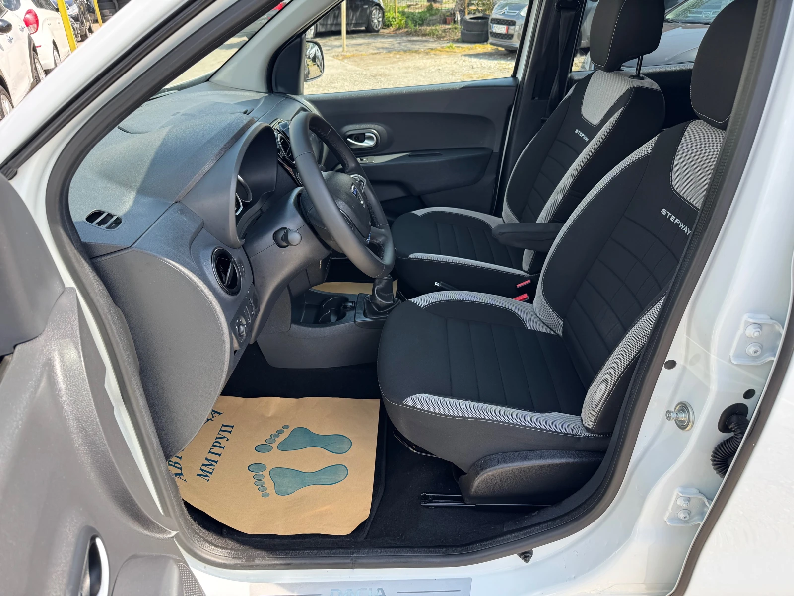 Dacia Lodgy 1.5DCI-STEPWAY-7M-������ | Mobile.bg � ����������� 12