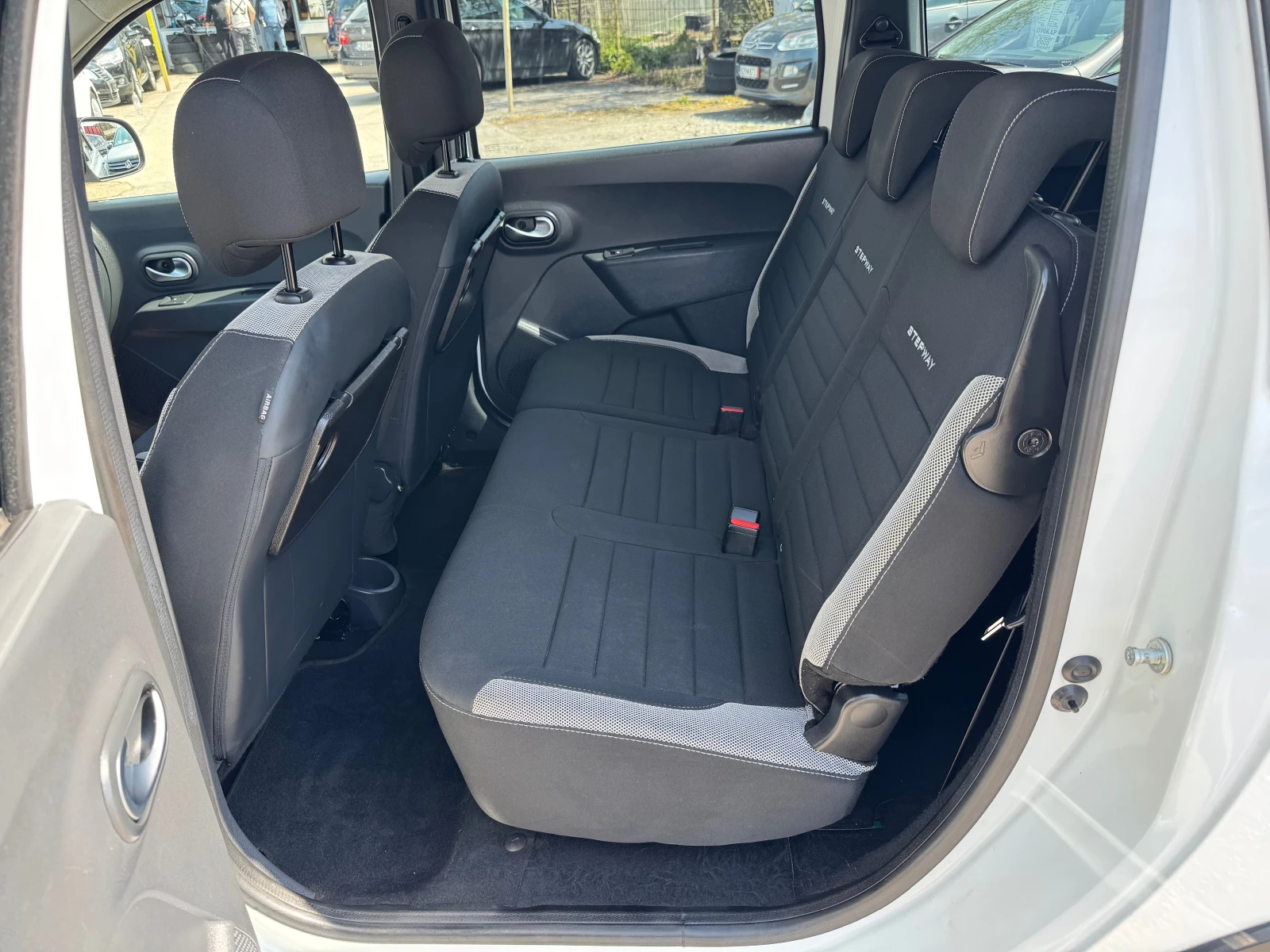 Dacia Lodgy 1.5DCI-STEPWAY-7M-������ | Mobile.bg � ����������� 15