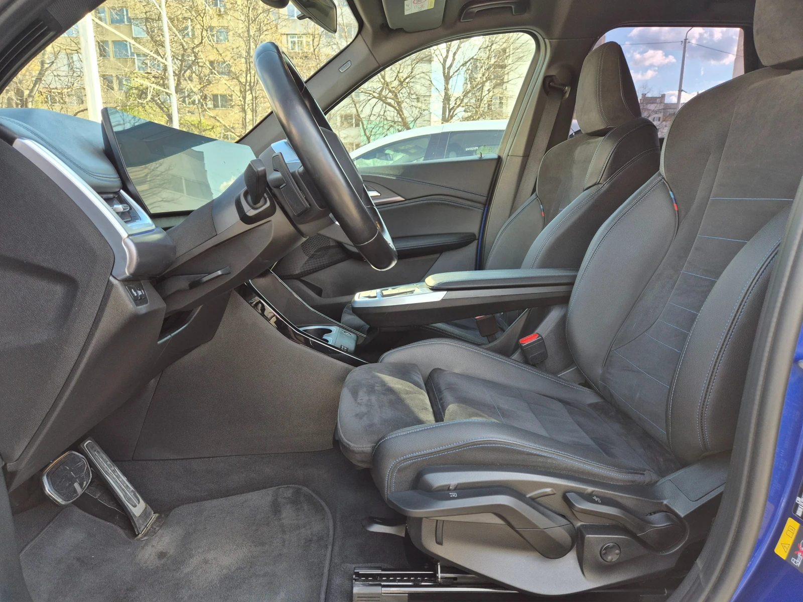 BMW iX1  ixDrive30 313ch M Sport-MASAJ-PODGREV-SOH-99% | Mobile.bg � ����������� 8