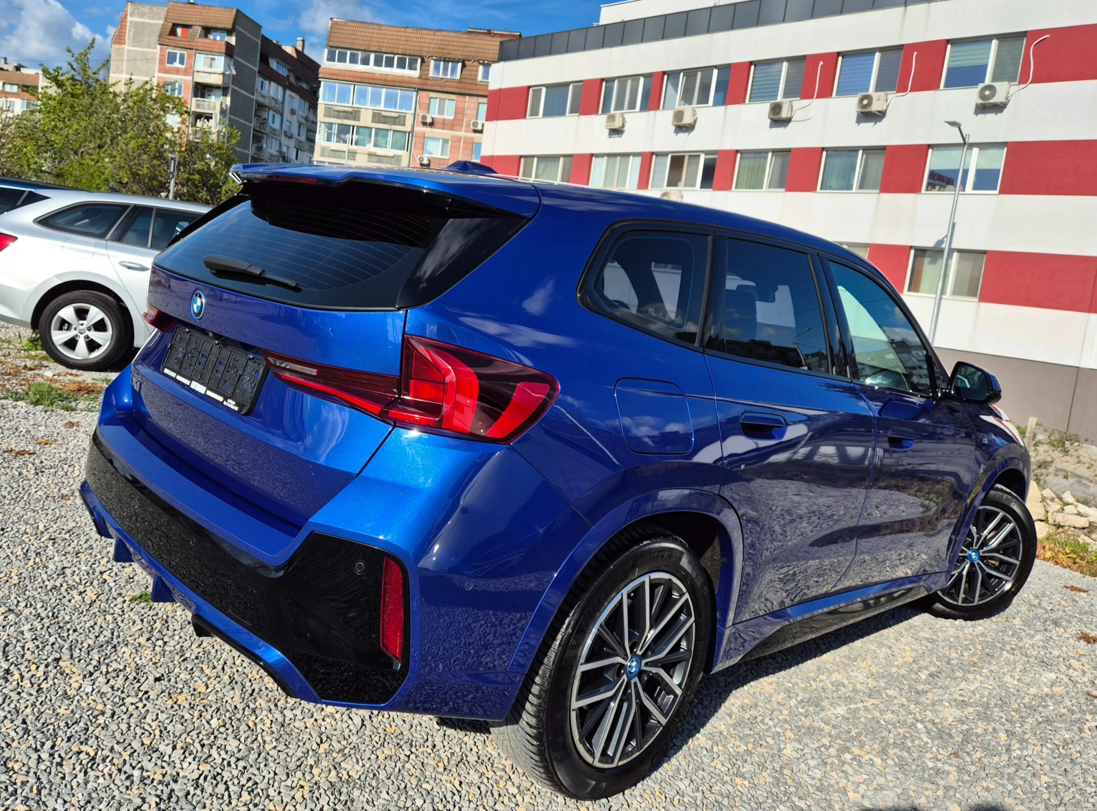 BMW iX1  ixDrive30 313ch M Sport-MASAJ-PODGREV-SOH-99% | Mobile.bg � ����������� 2